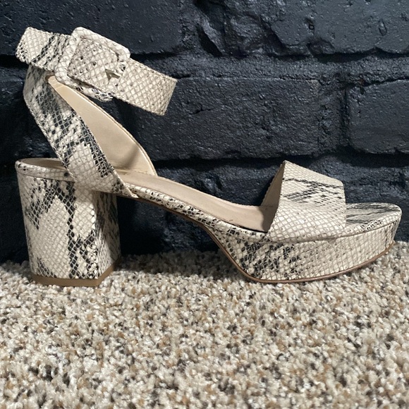 Leather Low Platform Sandals- Snake Print- Louise et Cie - Picture 2 of 6